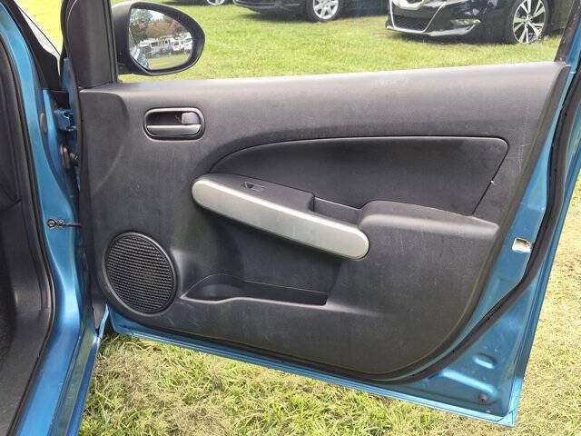 Used 2012 MAZDA MAZDA2 Sport FWD image 27
