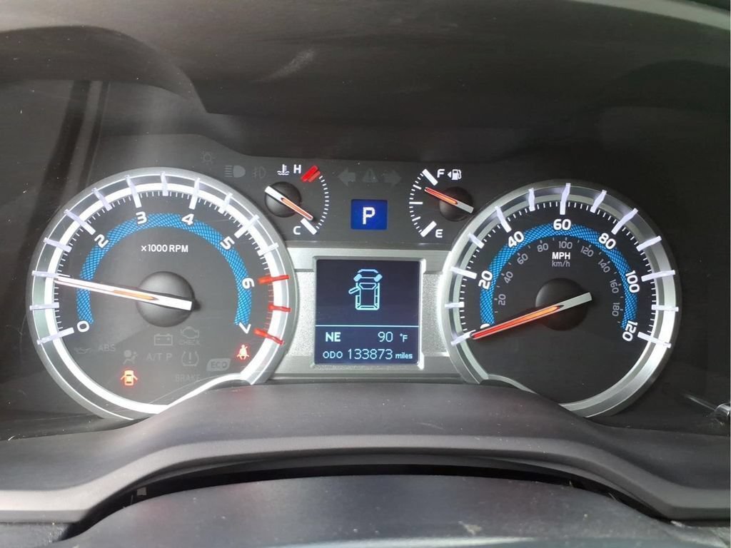 Used 2015 Toyota 4Runner Trail Premium AWD/4WD image 18