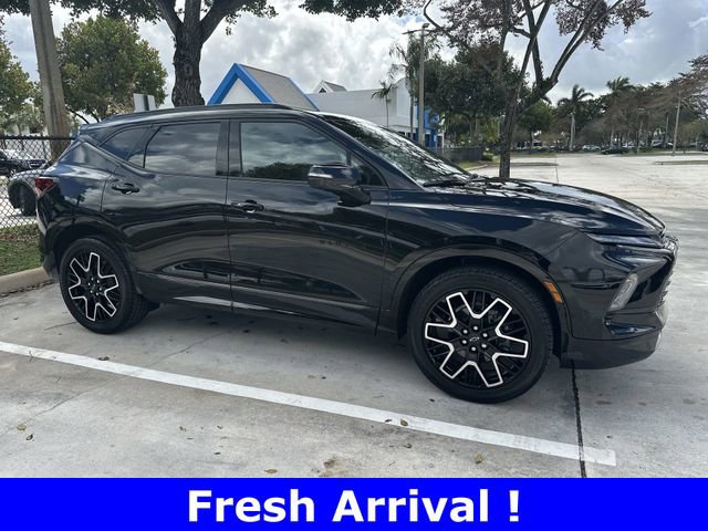 Certified 2025 Chevrolet Blazer RS w/ Driver Confidence II Package image 18