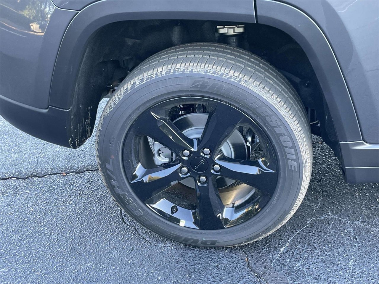 New 2025 Jeep Grand Cherokee Altitude image 36