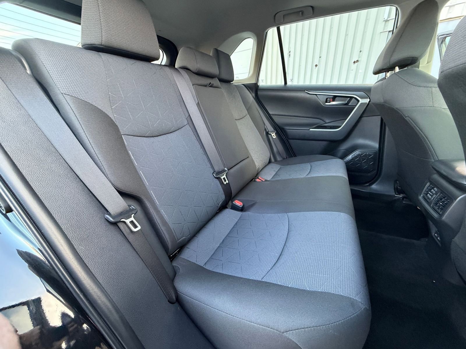 Used 2025 Toyota RAV4 XLE w/ Convenience Package image 42