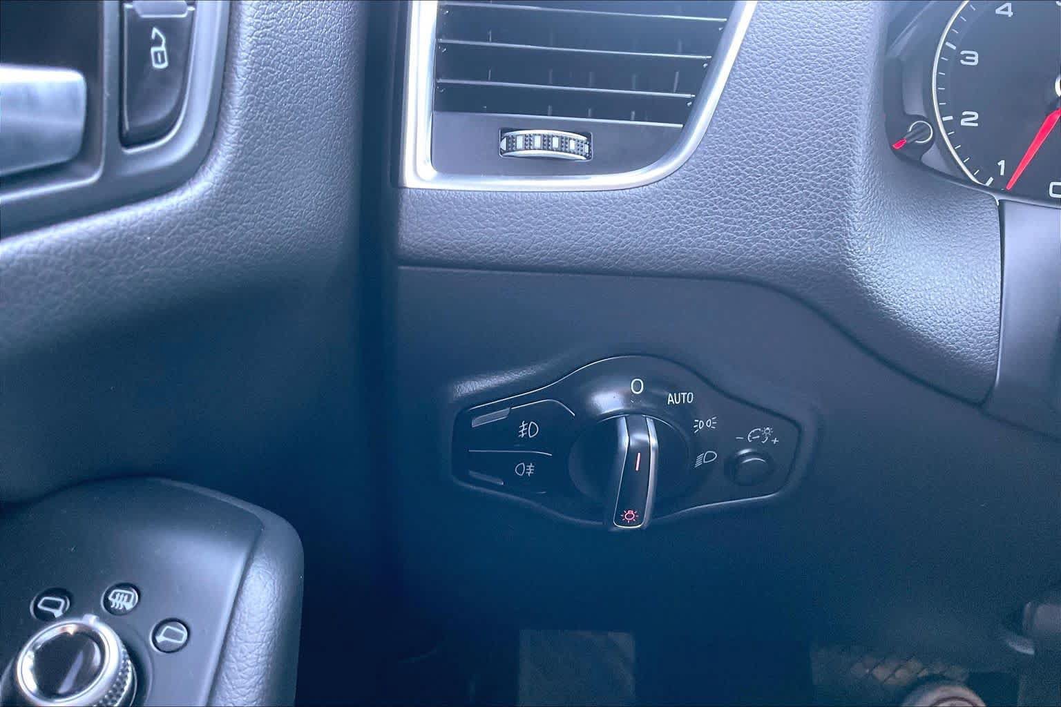 Used 2015 Audi Q5 2.0T Premium AWD/4WD image 34