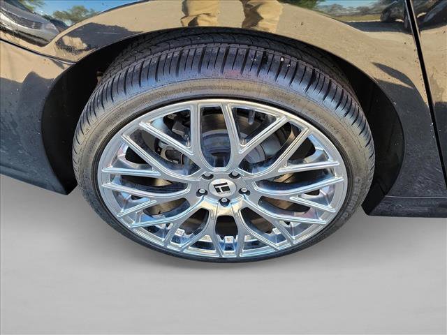 Used 2020 Ford Fusion SE image 11