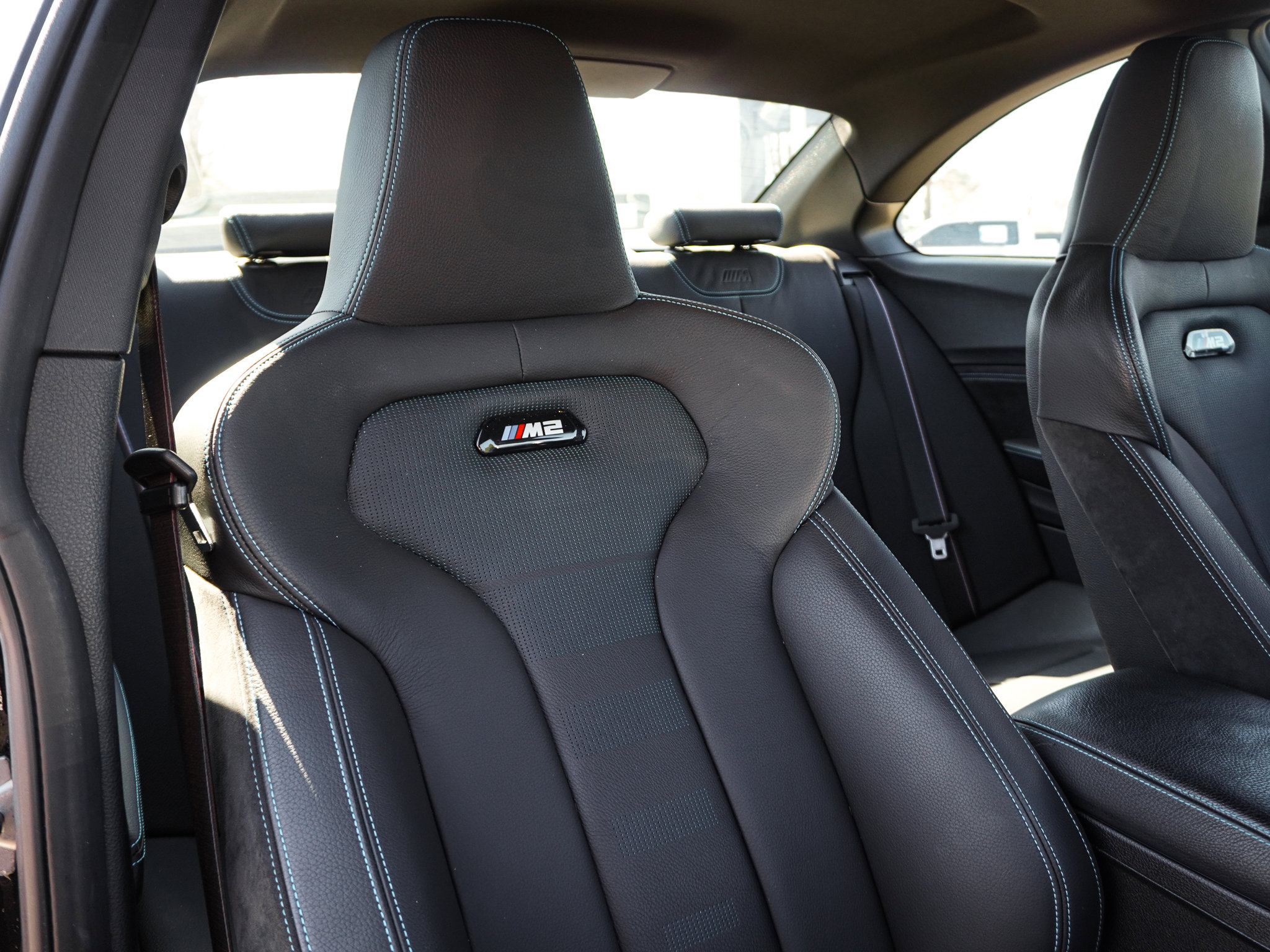 Used 2020 BMW M2 Competition w/ Executive Package RWD image 32
