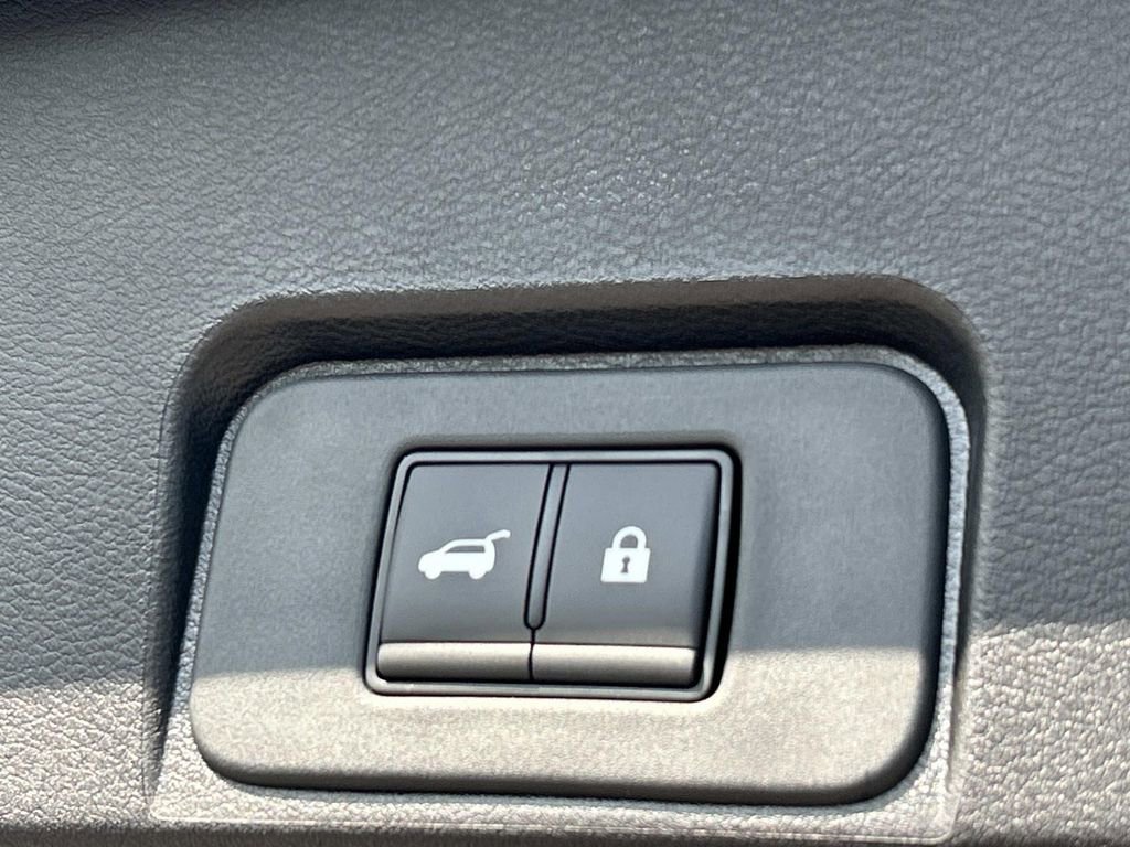 New 2026 Nissan Rogue Dark Armor AWD/4WD image 15