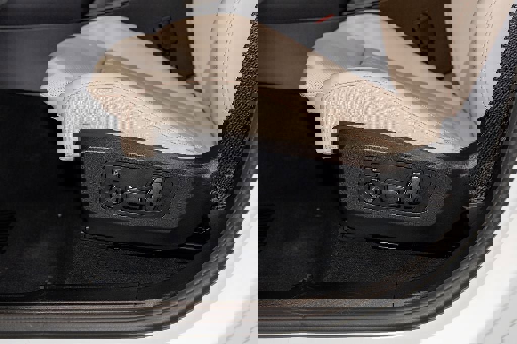 New 2026 BMW X3 xDrive30 w/ Convenience Package image 16