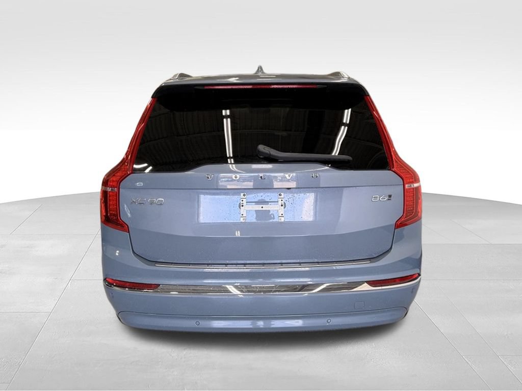 Used 2023 Volvo XC90 B6 Plus w/ Protection Package Premier AWD/4WD image 4