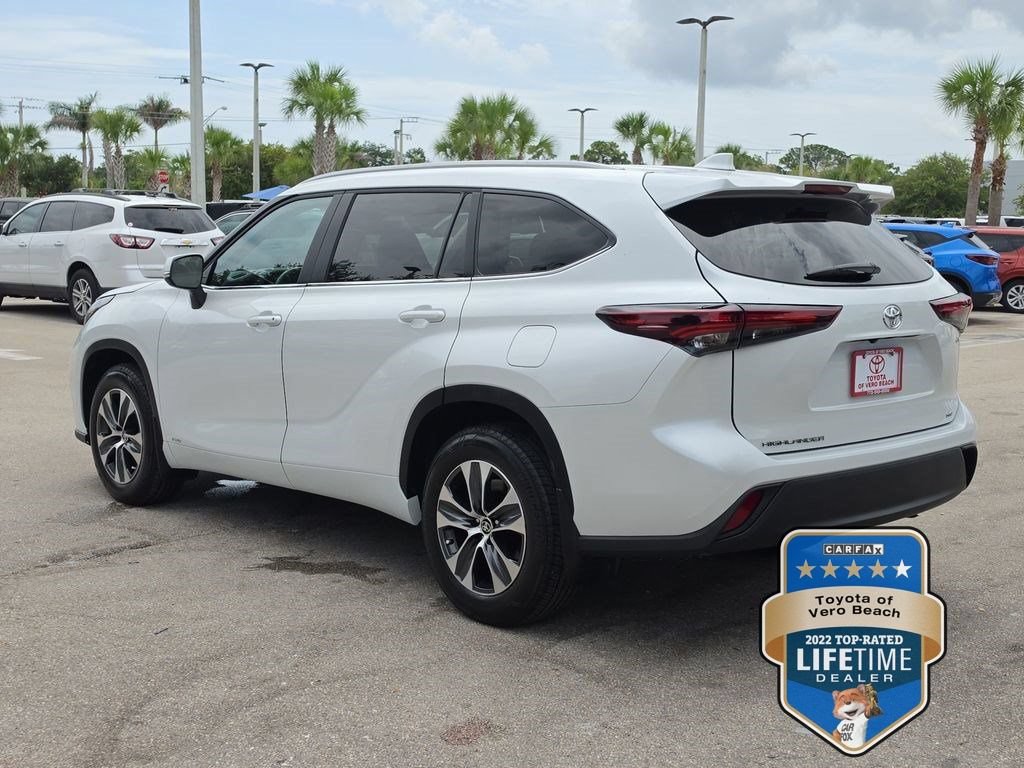 Certified 2026 Toyota Highlander XLE AWD/4WD image 4