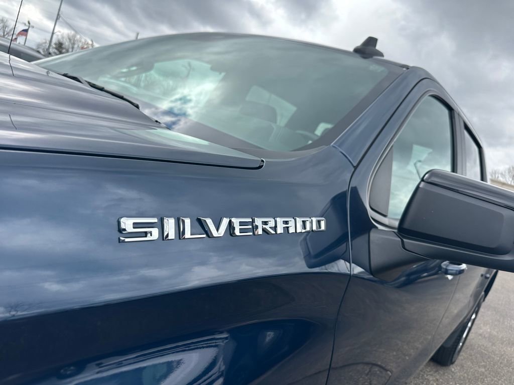 Used 2022 Chevrolet Silverado 1500 RST AWD/4WD image 12