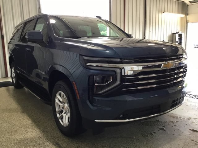 New 2026 Chevrolet Suburban LT w/ Comfort Package AWD/4WD image 5