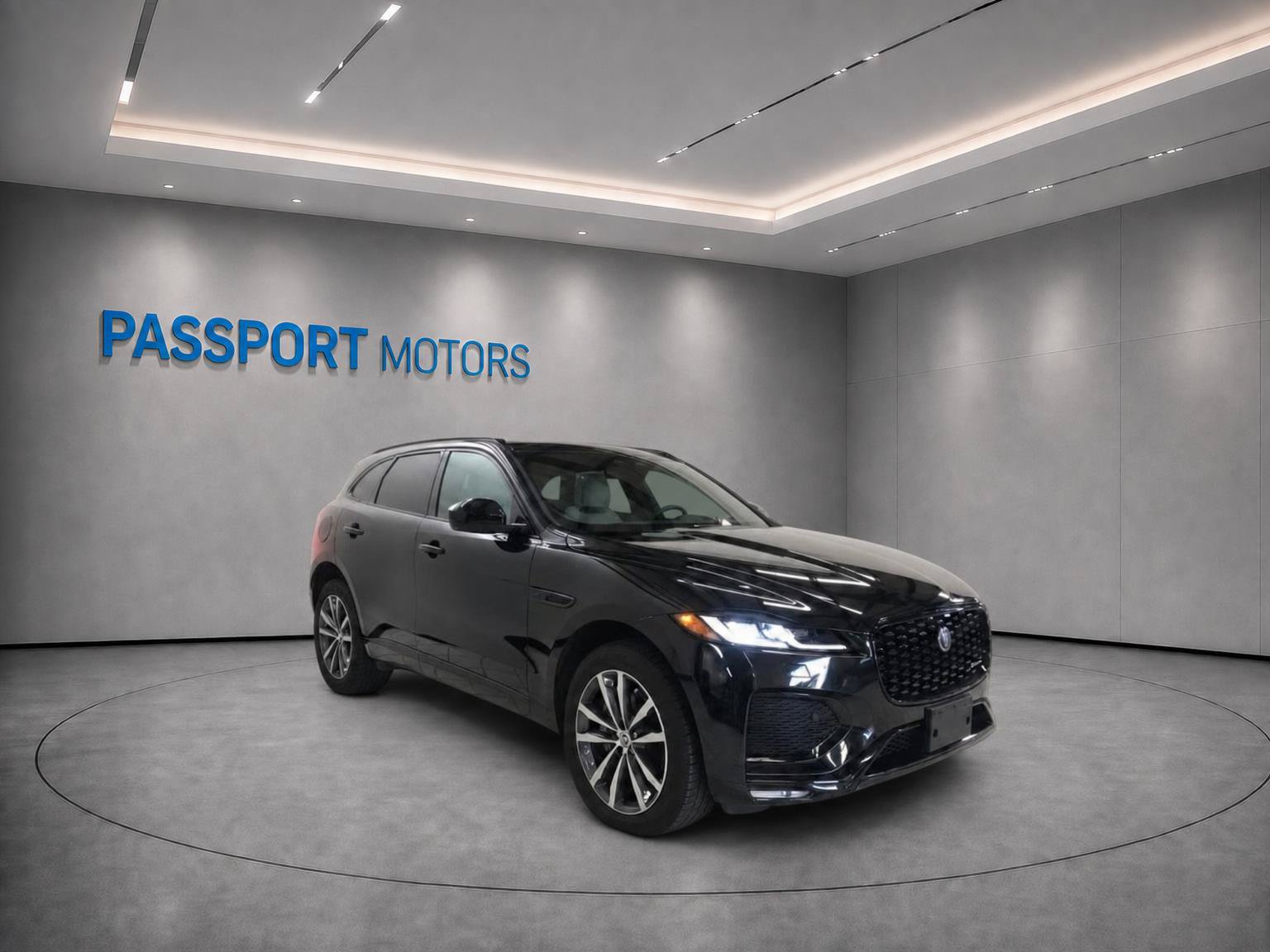 Used 2024 Jaguar F-PACE R-Dynamic S AWD/4WD image 1