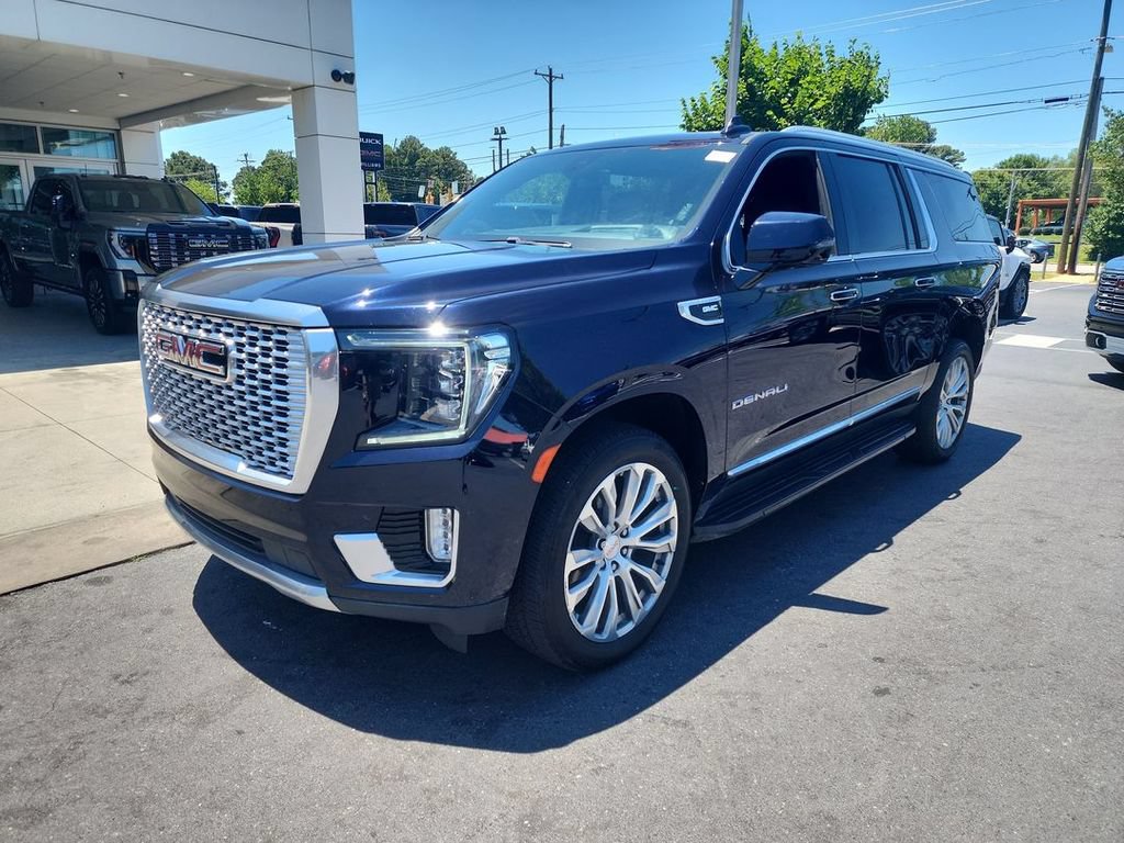Certified 2022 GMC Yukon XL Denali AWD/4WD image 4