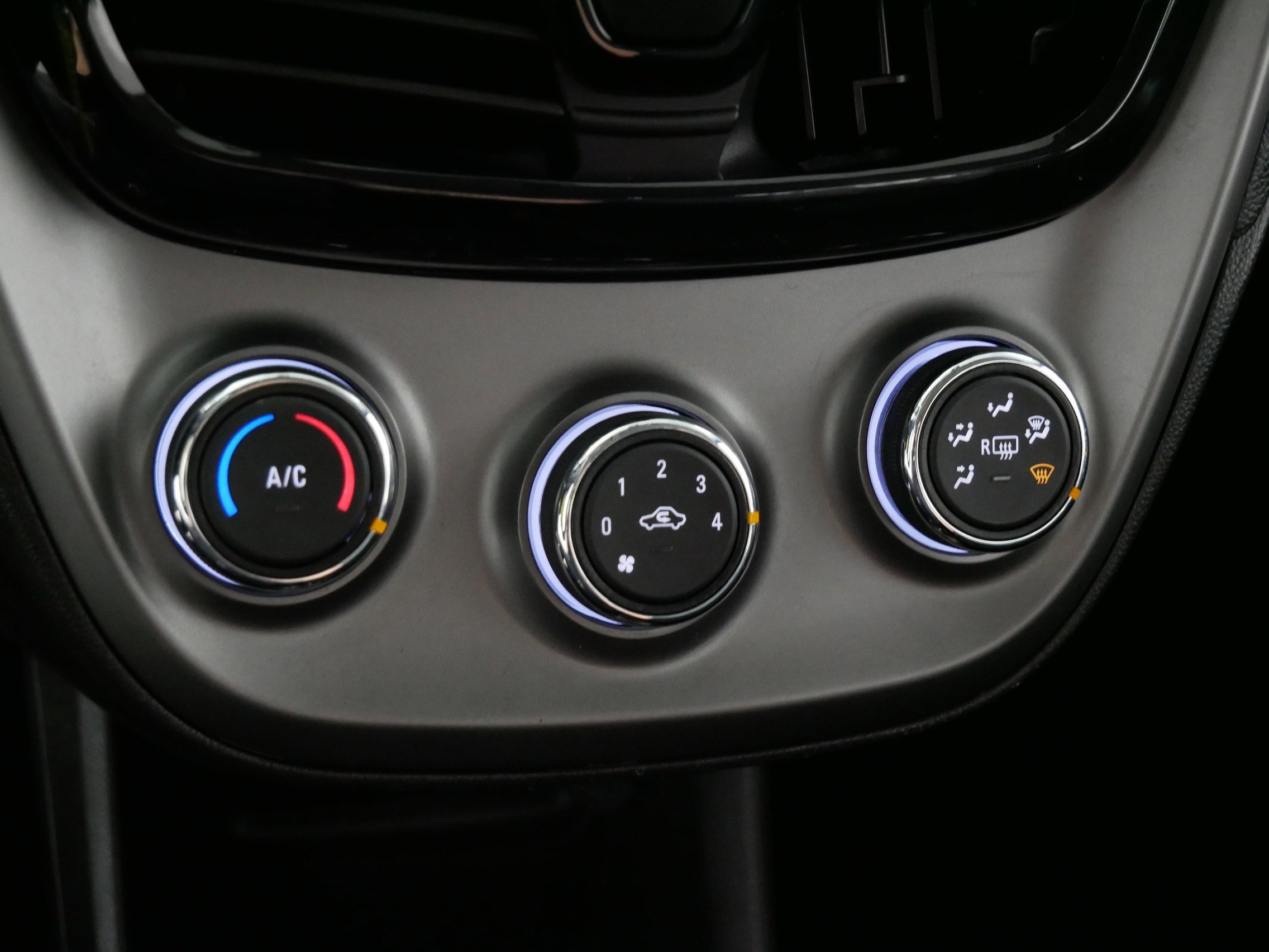 Used 2022 Chevrolet Spark LS image 23