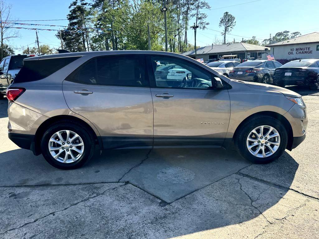 Used 2018 Chevrolet Equinox LS image 4
