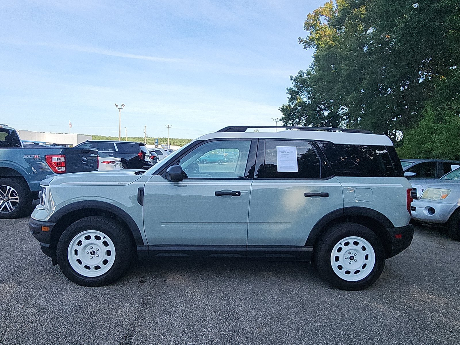 Used 2024 Ford Bronco Sport Heritage w/ Heritage Convenience Package AWD/4WD image 2