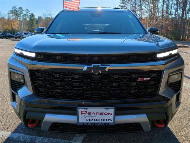 Used 2024 Chevrolet Traverse Z71 image 9