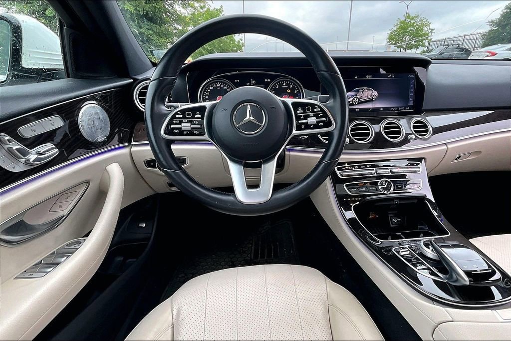Used 2019 Mercedes-Benz E 300 image 6