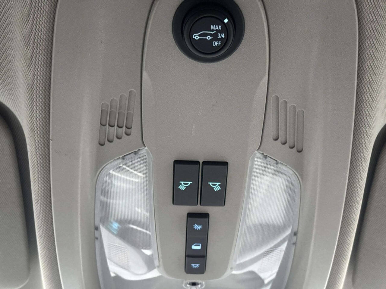 Used 2017 Chevrolet Equinox LT w/ Convenience Package FWD image 26
