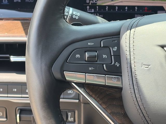 Used 2024 Cadillac Escalade Sport Platinum w/ LPO, ONYX Package image 23