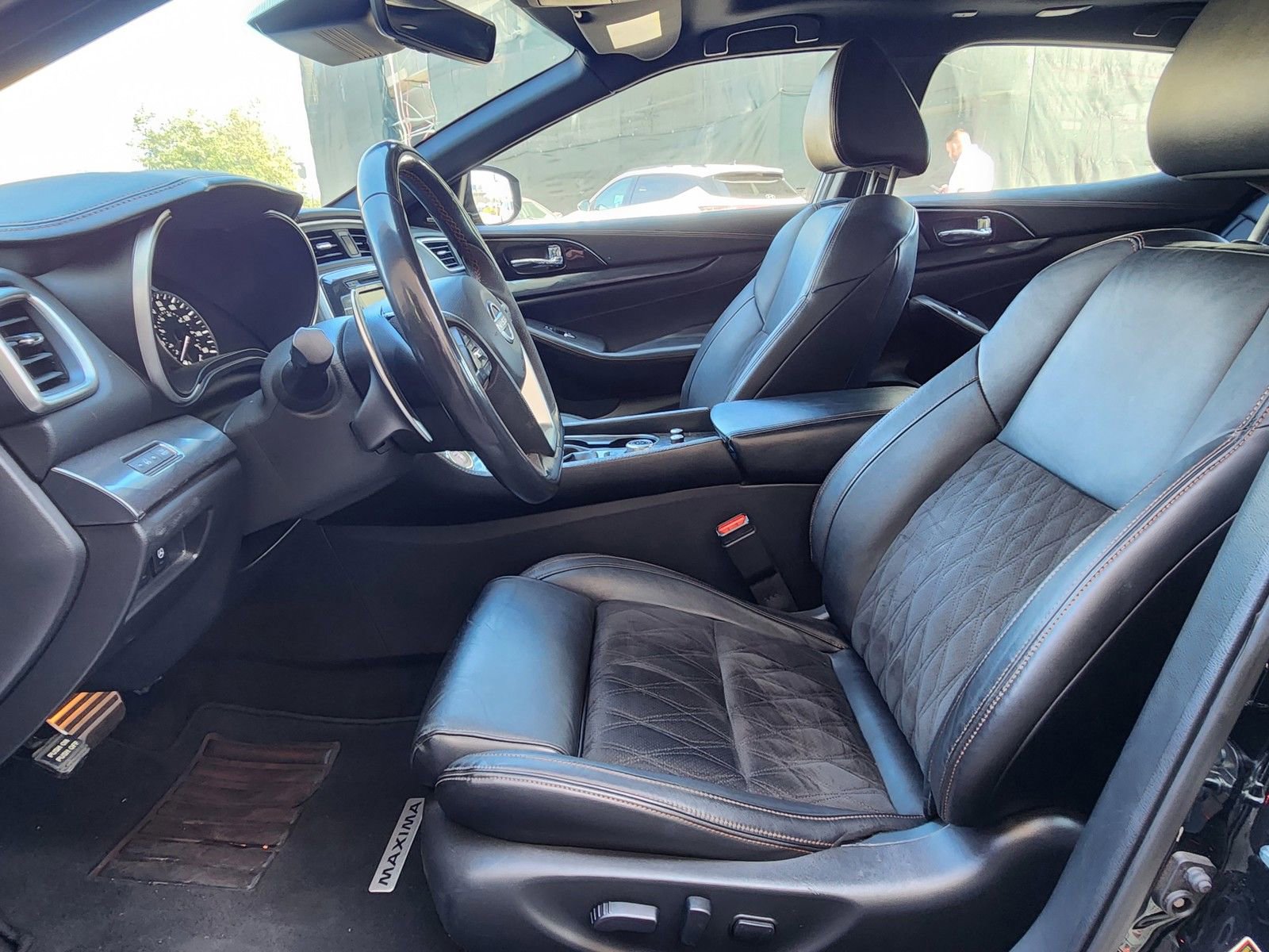 Used 2023 Nissan Maxima SR w/ Sport Mat Group image 17