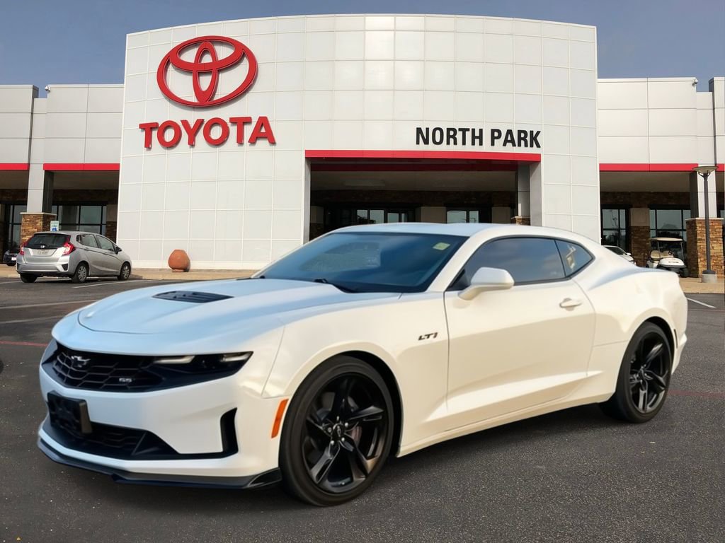 Used 2022 Chevrolet Camaro LT image 1