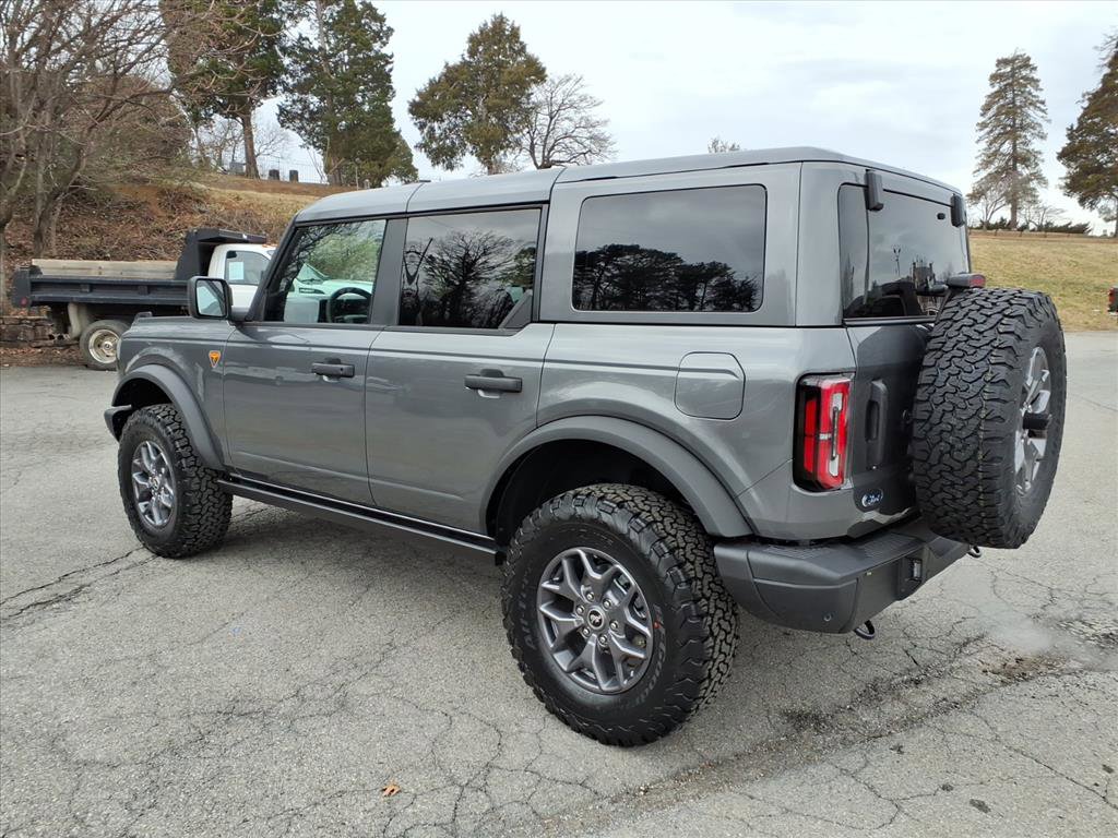 New 2025 Ford Bronco Badlands image 6