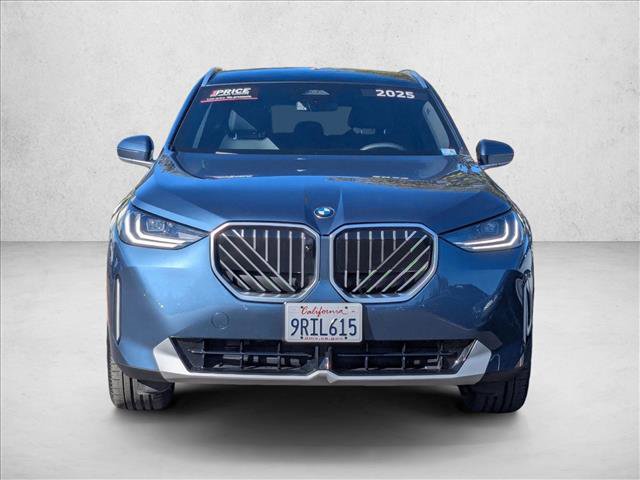 Used 2025 BMW X3 xDrive30i w/ Premium Package image 2