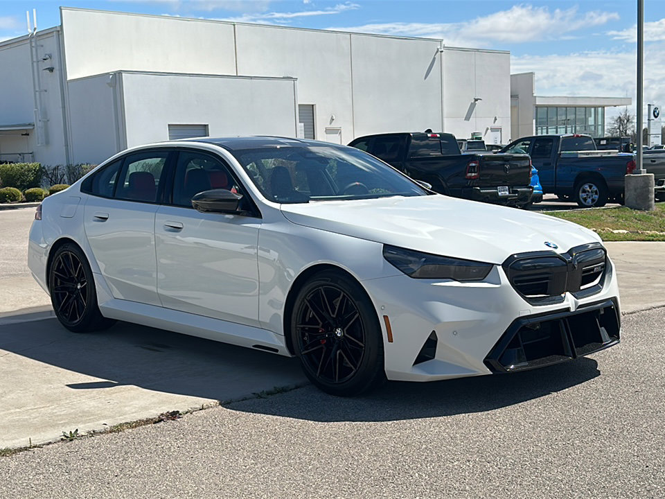 Used 2026 BMW M5 w/ Carbon Package image 10