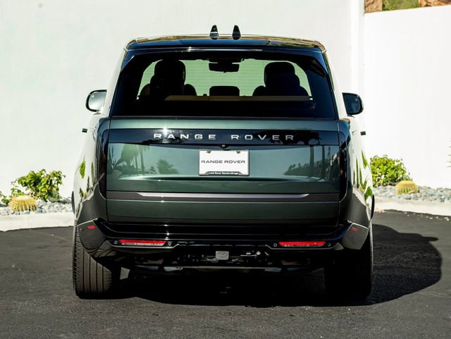 Used 2025 Land Rover Range Rover SE AWD/4WD image 8