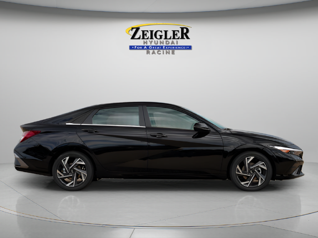 New 2026 Hyundai Elantra Limited FWD image 8