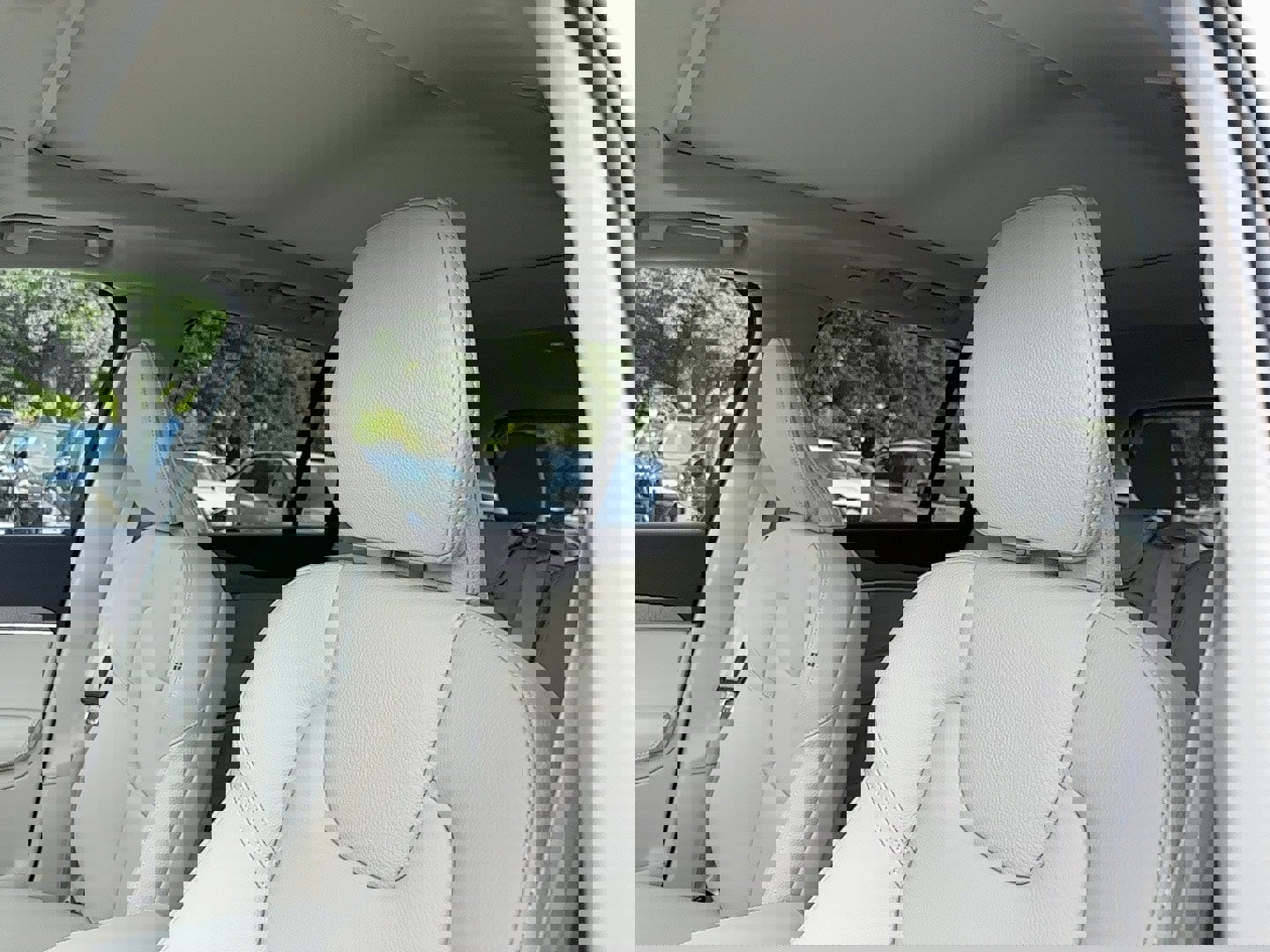 New 2025 Volvo XC90 T8 Core w/ Protection Package Premier image 11