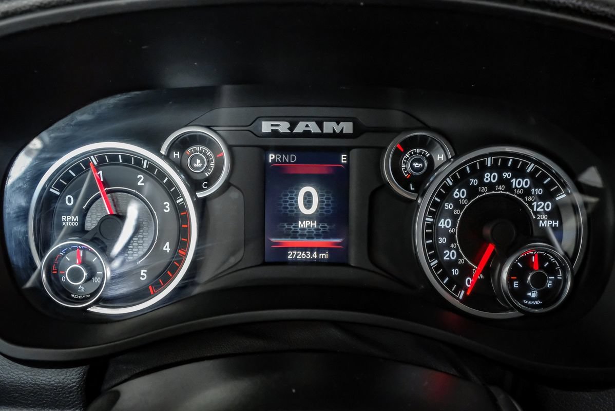 Used 2024 RAM 3500 Tradesman w/ Chrome Appearance Group AWD/4WD image 17