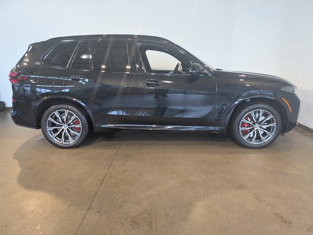 Used 2025 BMW X5 M60i w/ Climate Comfort Package image 7