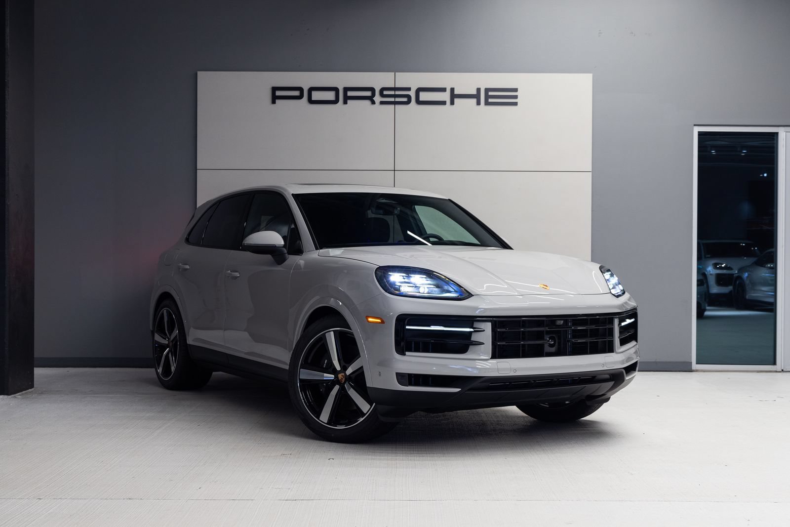 New 2026 Porsche Cayenne AWD/4WD image 9