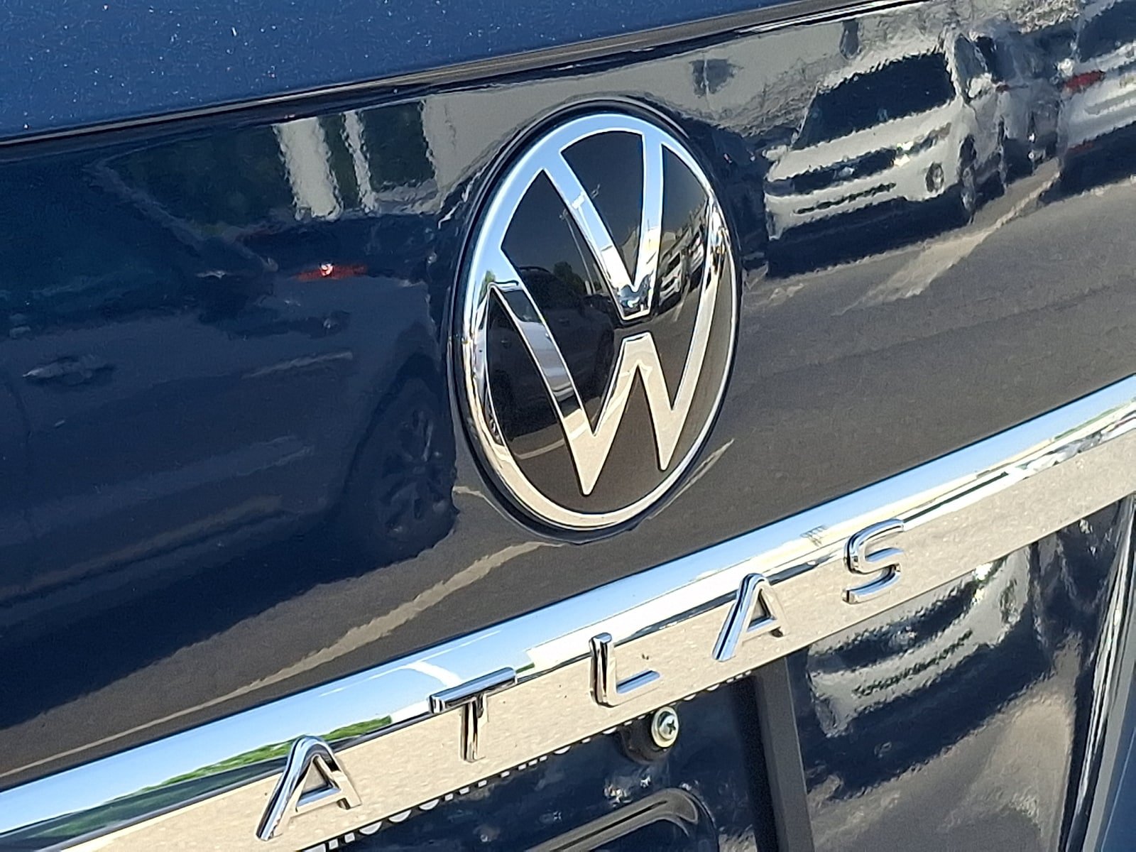 Used 2021 Volkswagen Atlas Cross Sport SEL Premium AWD/4WD image 31