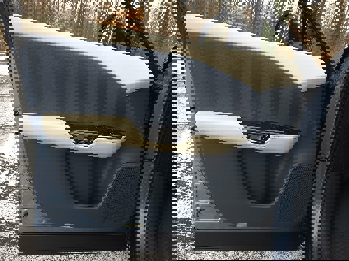 Used 2023 Lexus RZ 450e Premium w/ Accessory Package (Z1) AWD/4WD image 27