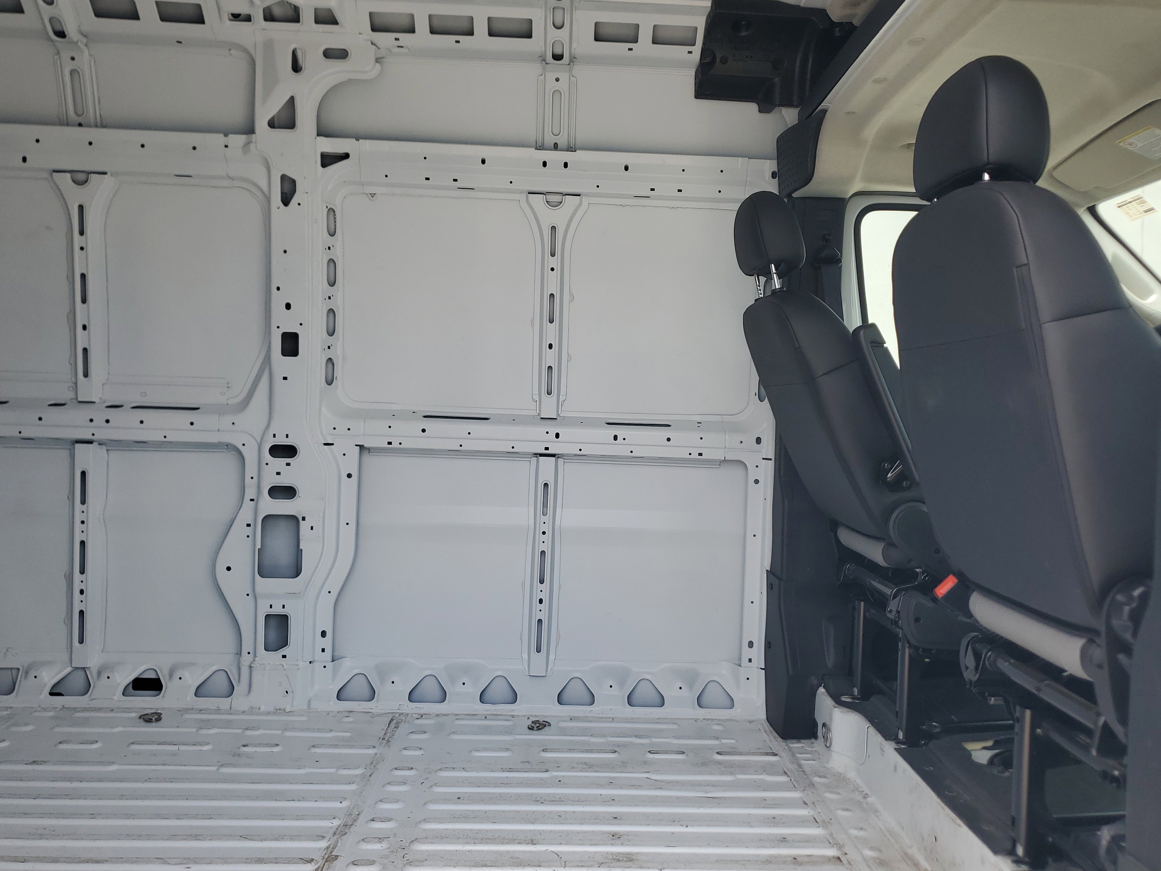 Used 2026 RAM ProMaster 2500 w/ Convenience Group FWD image 10