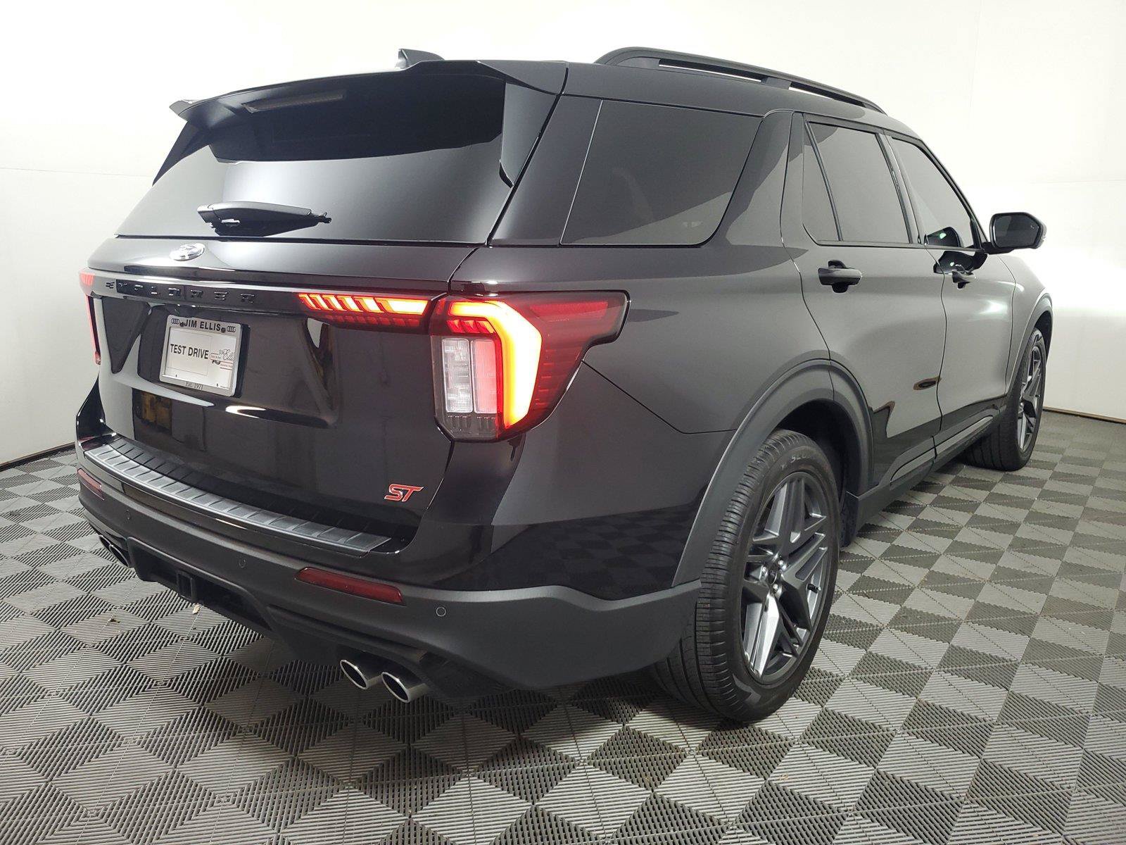Used 2026 Ford Explorer ST w/ Sun And Sound Package RWD image 6