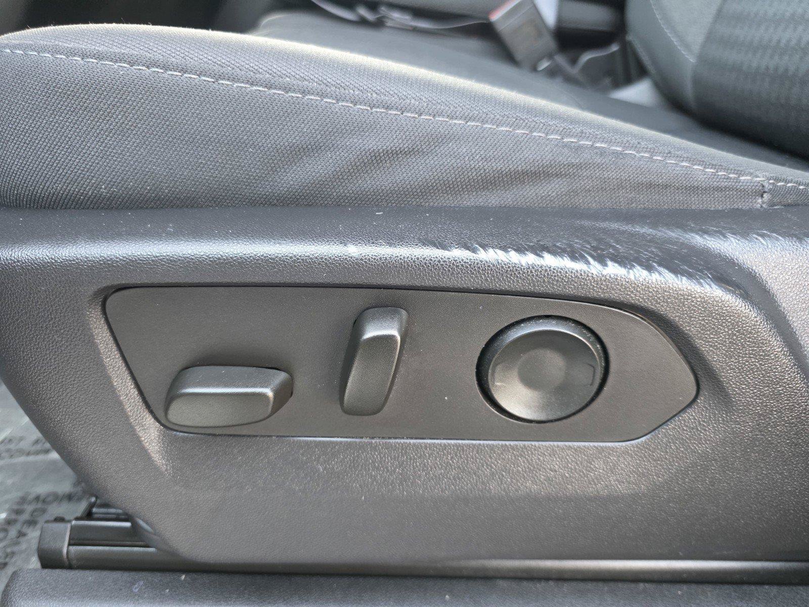 Used 2023 Chevrolet Silverado 1500 Custom RWD image 24