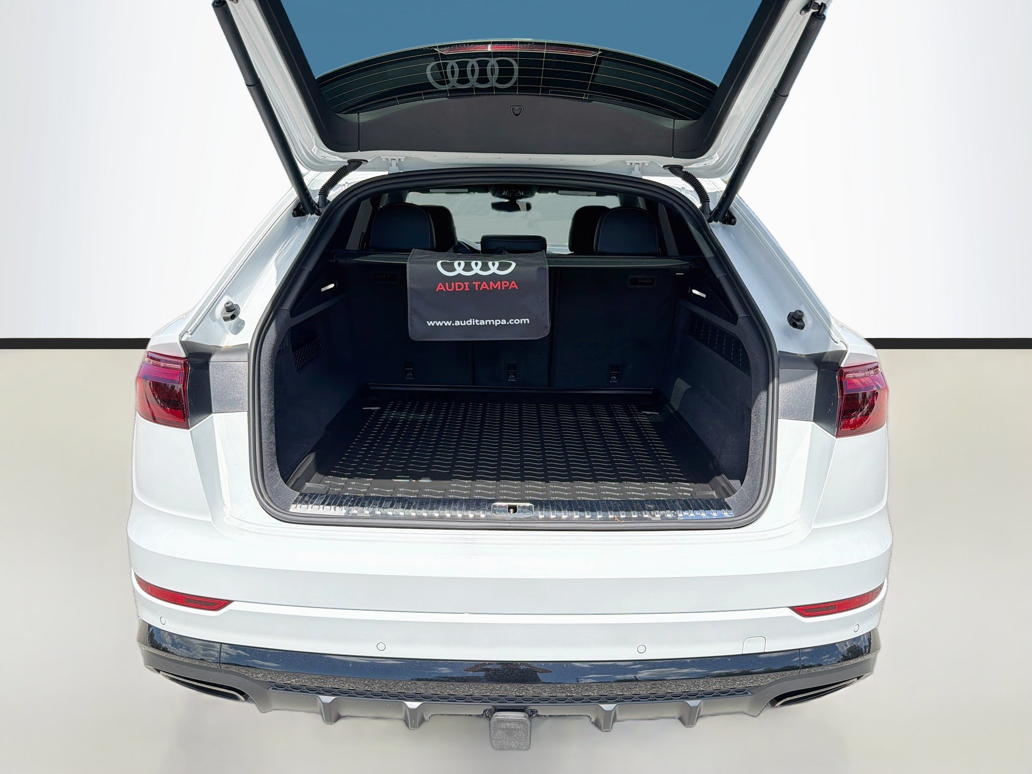 Used 2026 Audi Q8 Premium Plus AWD/4WD image 12