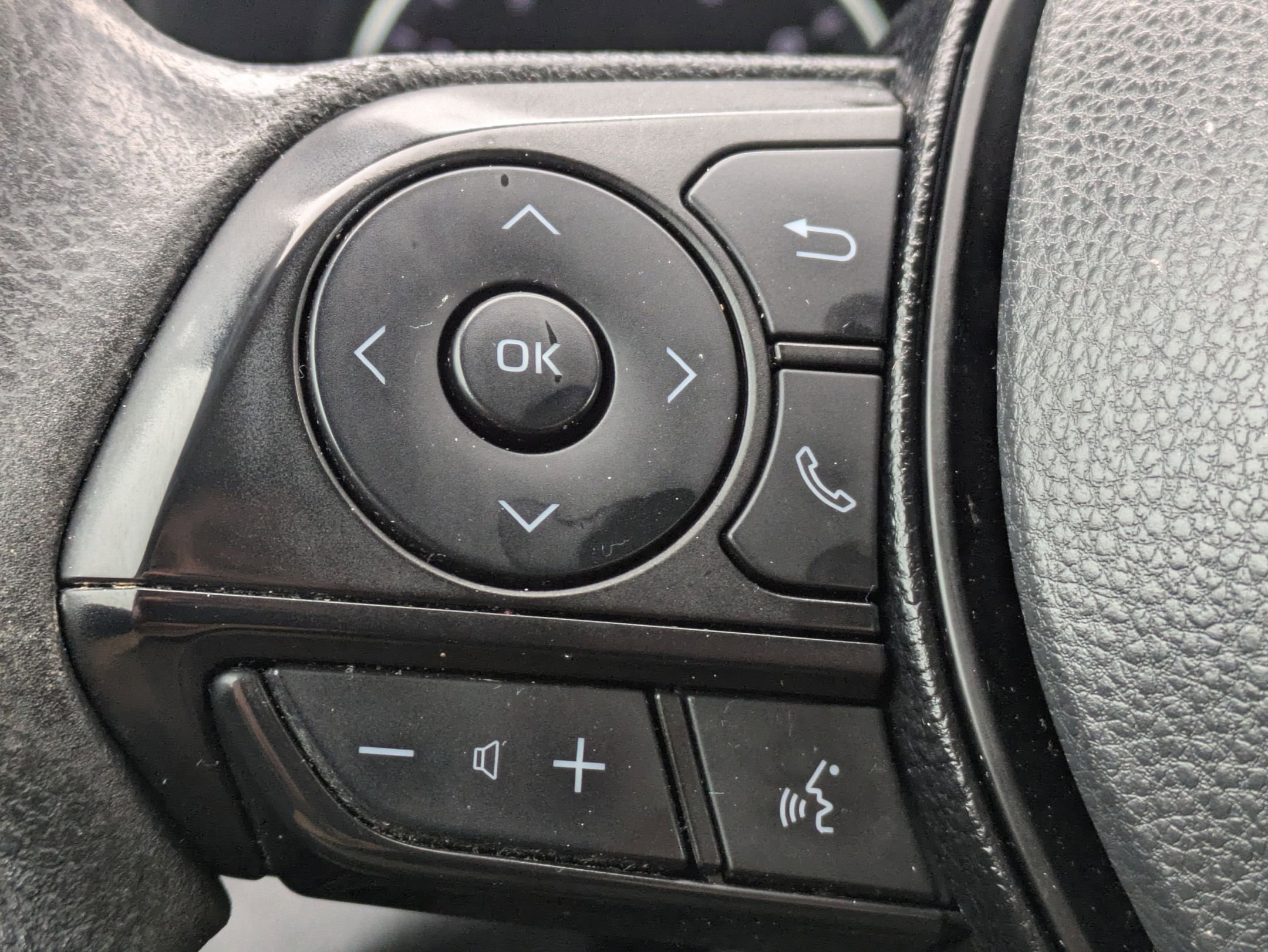 Used 2020 Toyota RAV4 LE w/ All Weather Liner Package image 14