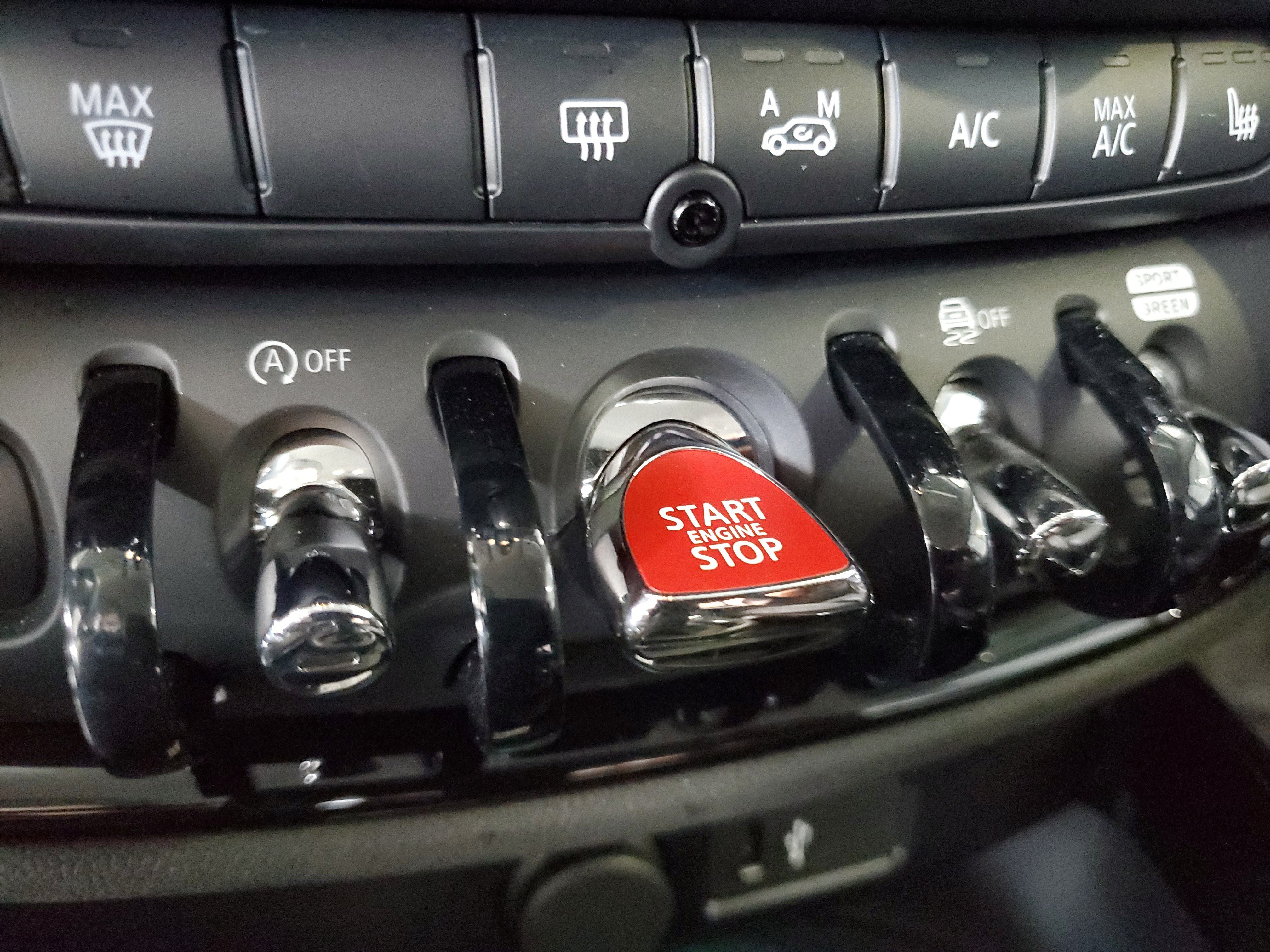 Used 2023 MINI Cooper Clubman S FWD image 32