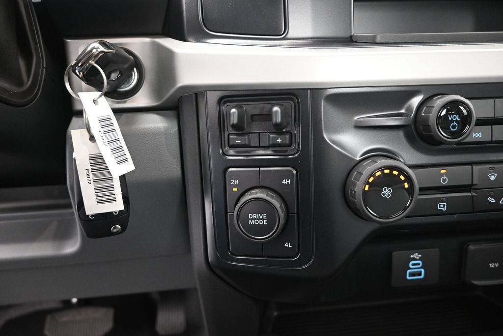 New 2026 Ford F450 XL w/ XL Chrome Package AWD/4WD image 14