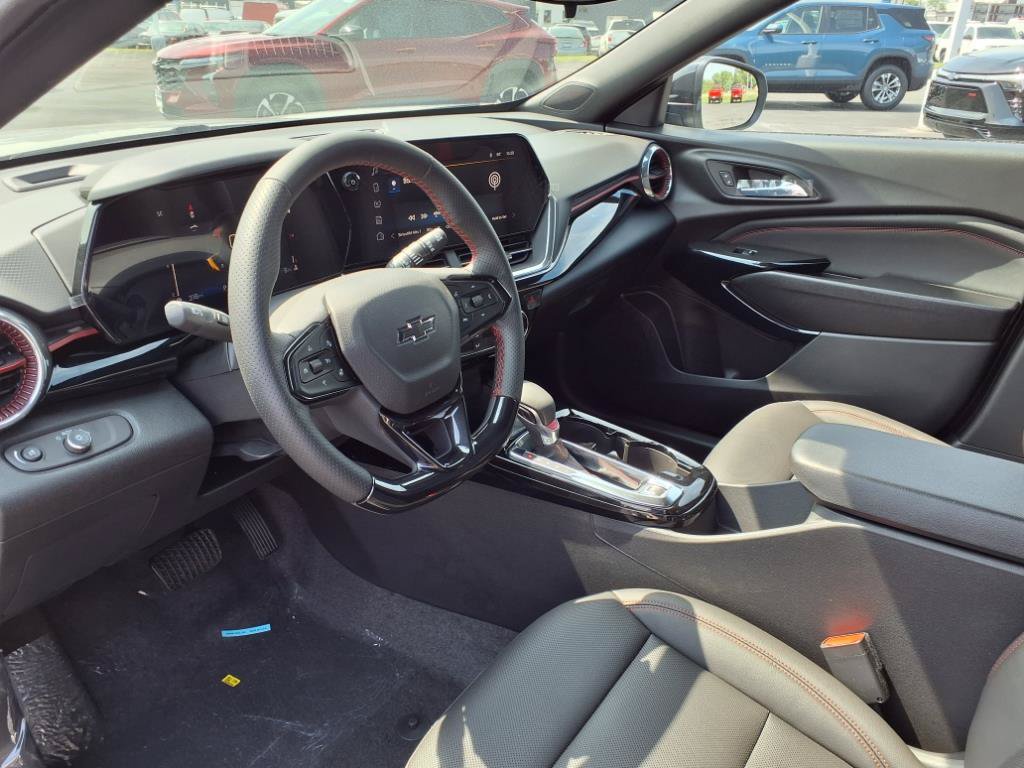 New 2025 Chevrolet Trax RS w/ Driver Confidence Package FWD image 9