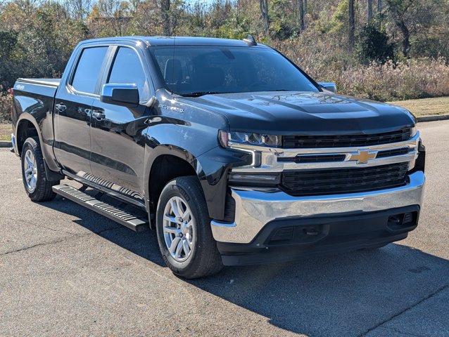 Used 2021 Chevrolet Silverado 1500 LT video 3