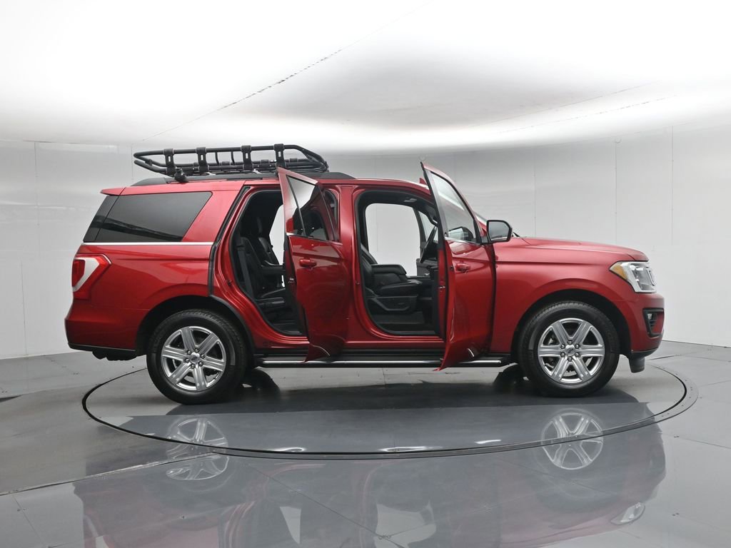 Certified 2020 Ford Expedition XLT w/ Equipment Group 202A image 4