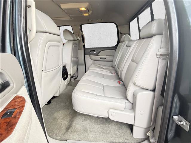 Used 2008 Chevrolet Silverado 2500 LTZ w/ Safety Package AWD/4WD image 13
