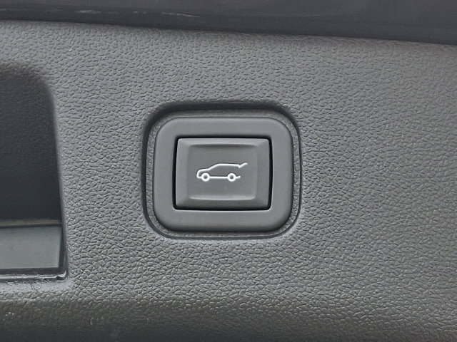 Used 2024 Chevrolet Blazer EV LT AWD/4WD image 32