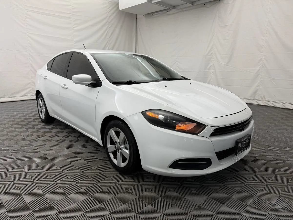 Used 2016 Dodge Dart SXT FWD image 3