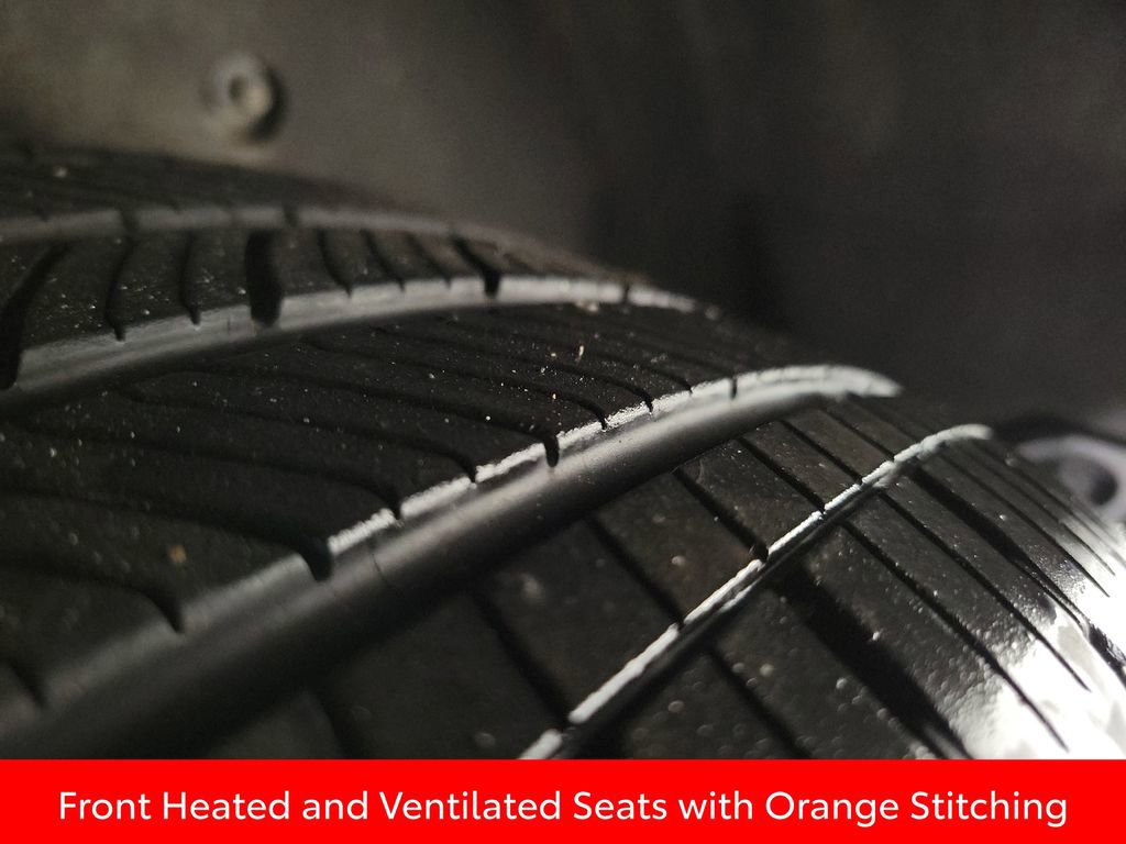 Used 2025 Toyota Sienna XSE image 11